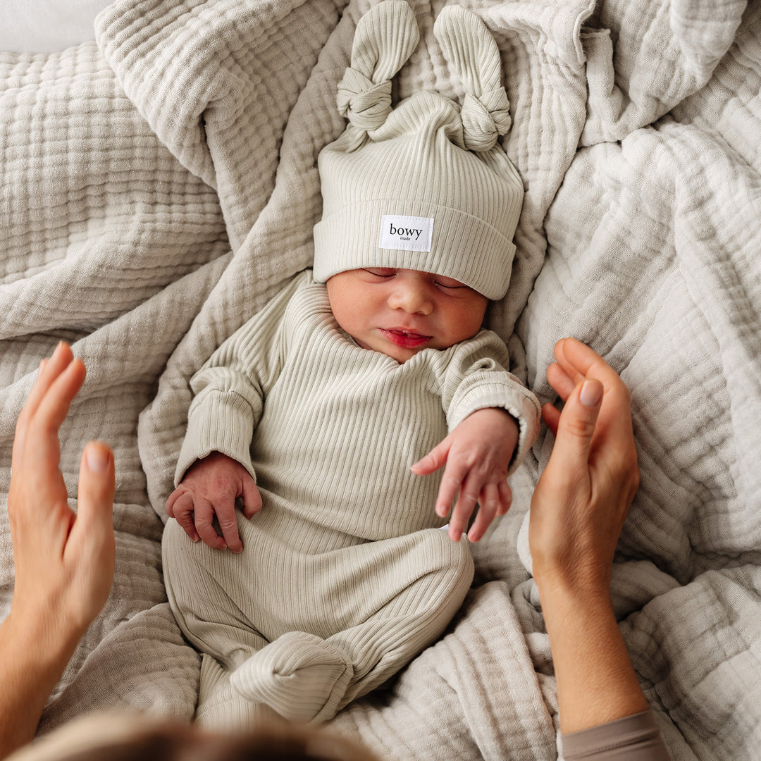 完売　2025AW Baby Pierrot Onesie 3-6М Baby Pierrot Onesie – Misha & Puff