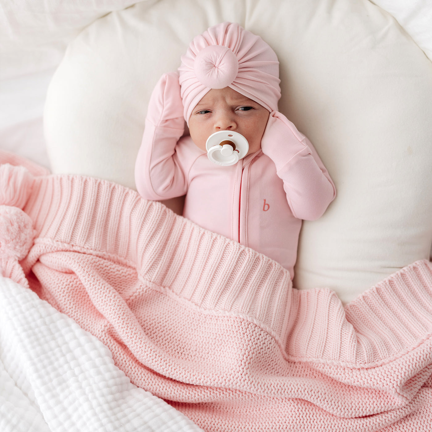 Pom Pom Tassel Blanket - Pink