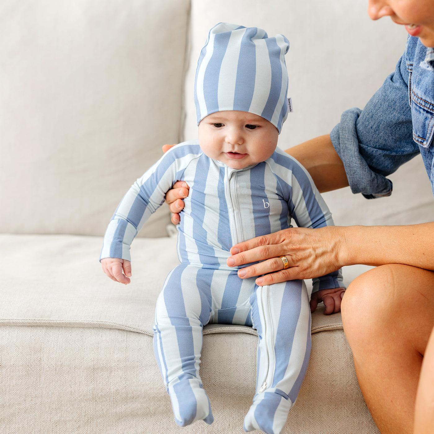 Bowy Slouch Beanie - Blue Jay Stripe